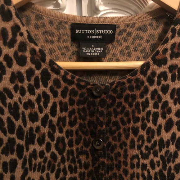 Cashmere Leopard Cardigan - Picture 2 of 3